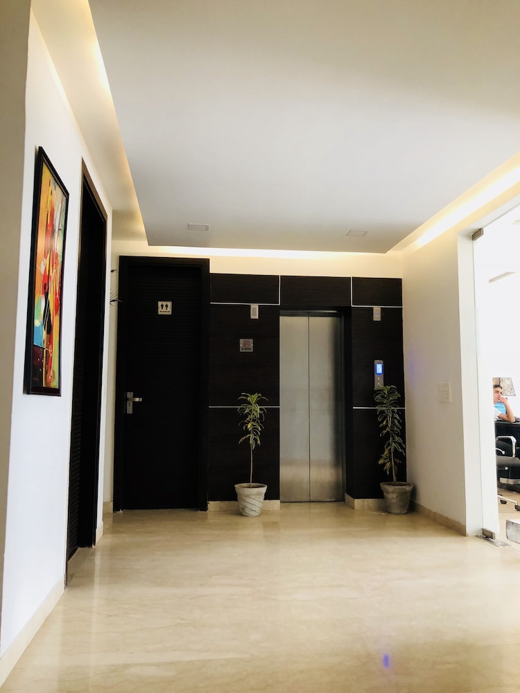 Vivid Boutique Hotel 30/50