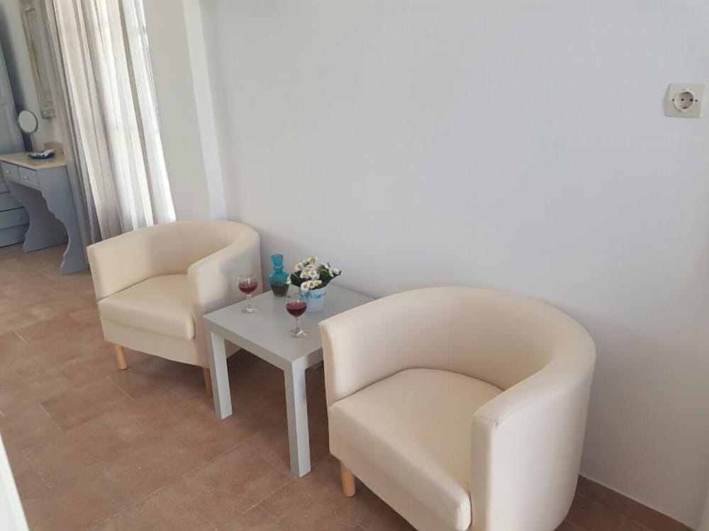Eleana Studios 30/49