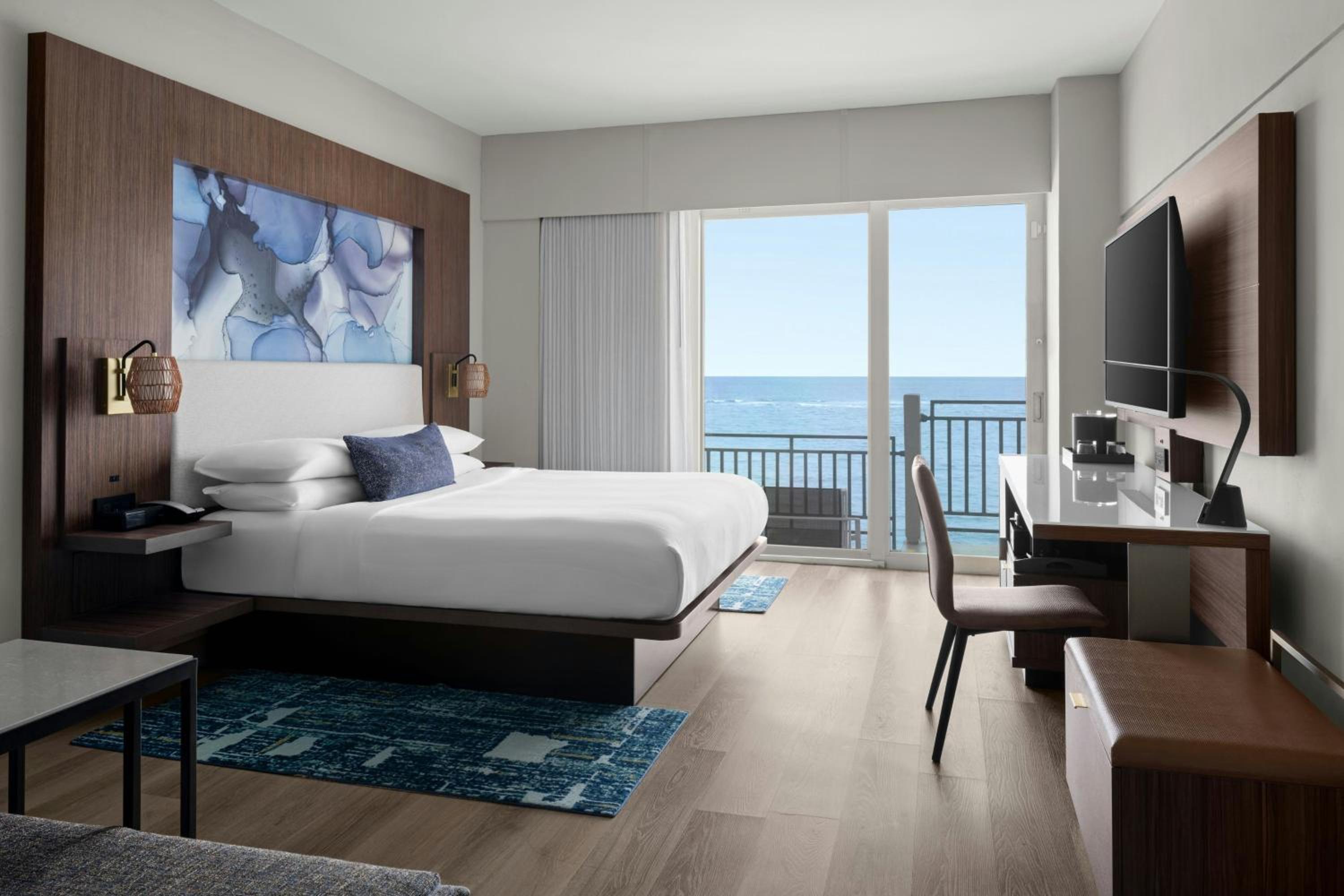 Cabana, King Bed, Ocean View, Balcony