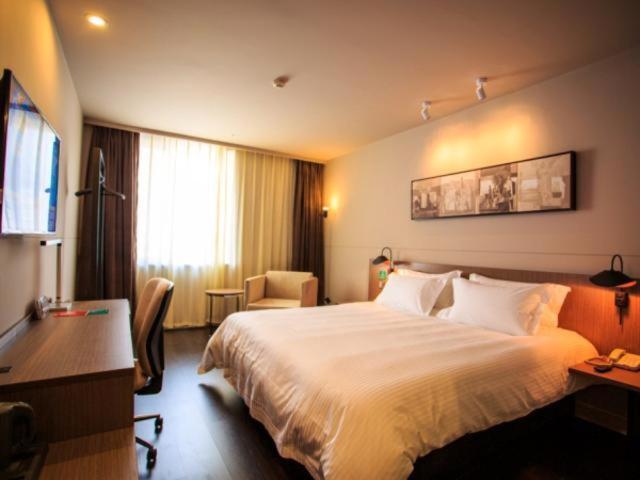 Jinjiang Inn Select (Wuhan Optics Valley Avenue Lingjie Road Institute of Communications) 19/44