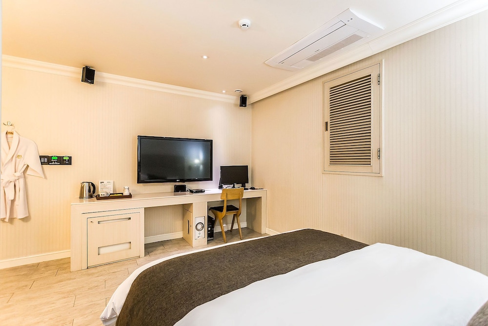 Jbis Hotel 24/46