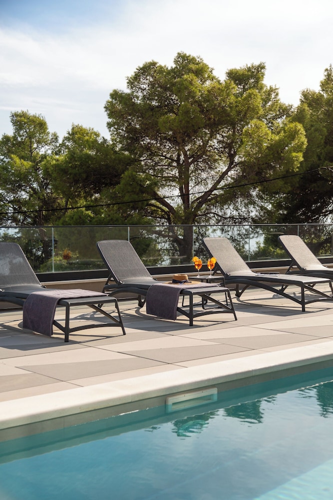 Aminess Alfir Hotel 55/77
