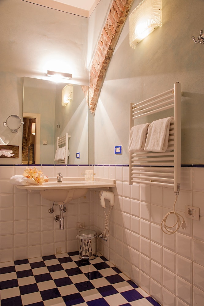 Country Hotel Borgo Santippolito 24/70