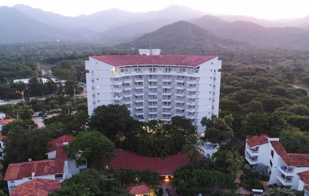 Hotel Decameron Galeon 1/48
