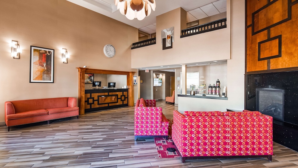 Best Western Plus Peoria 17/28