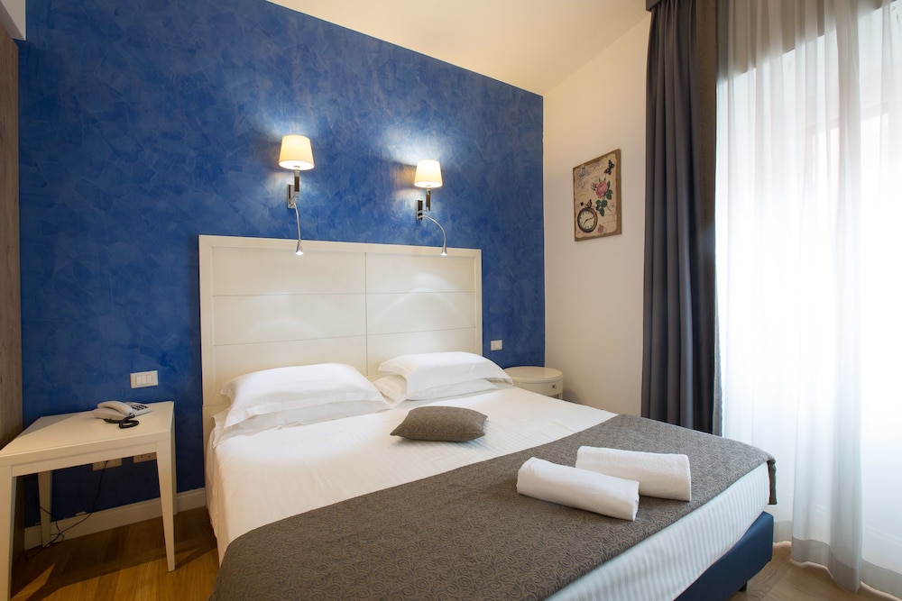 FLORIS HOTEL 19/73