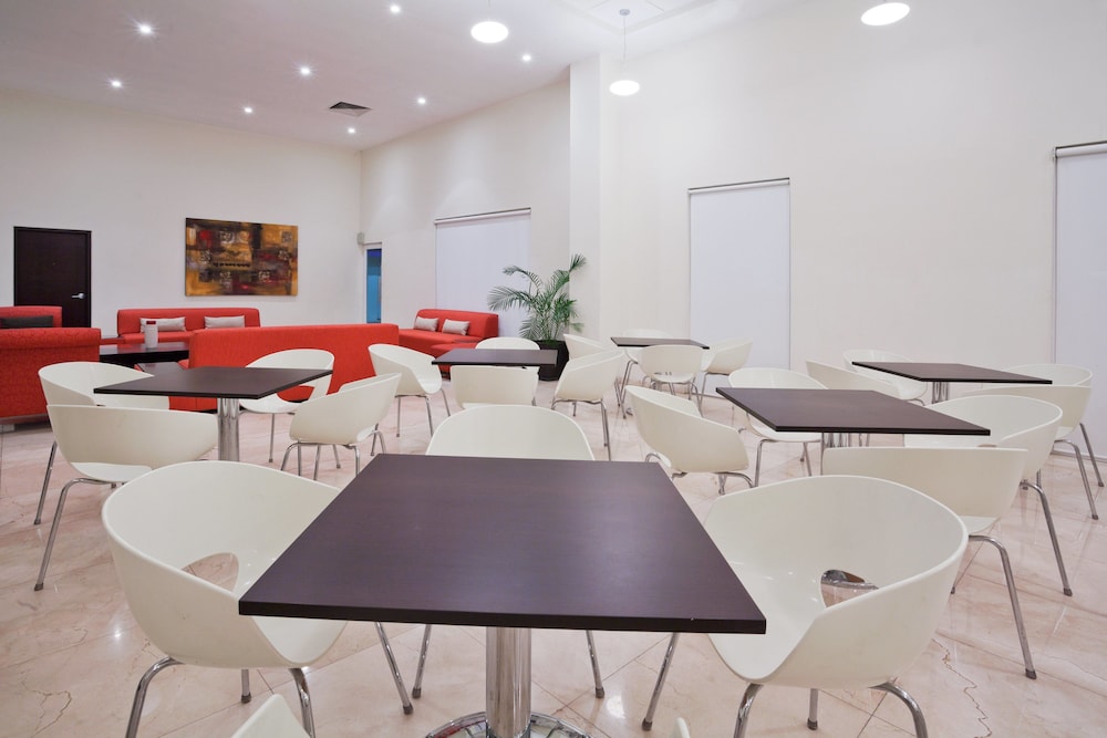 Holiday Inn Express Ciudad Del Carmen 41/50