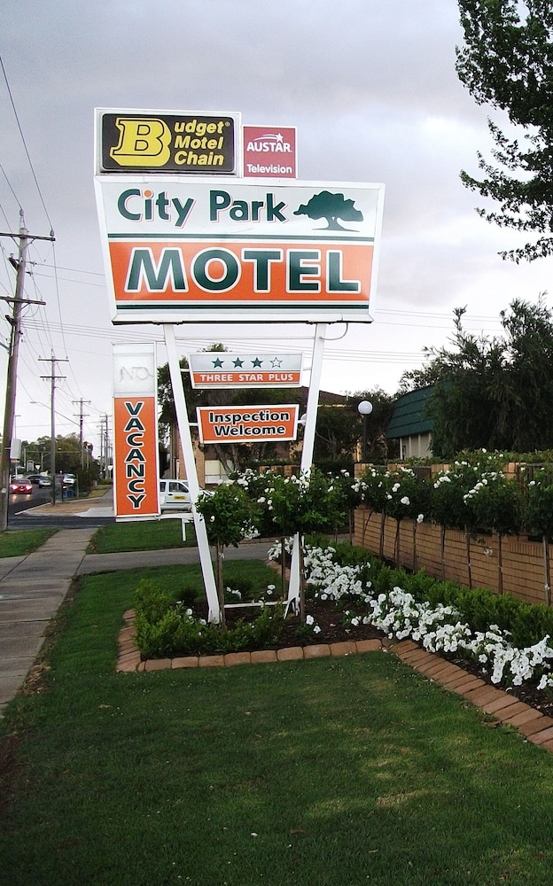 City Park Motel And Apartments 28/38