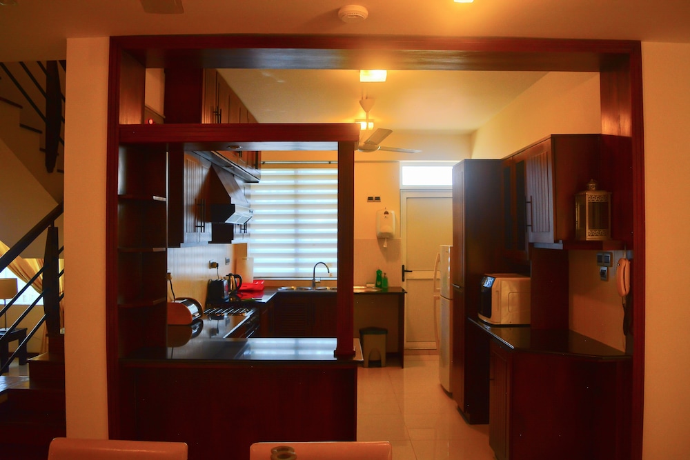 Unique Towers Luxury Boutique Suites 52/76