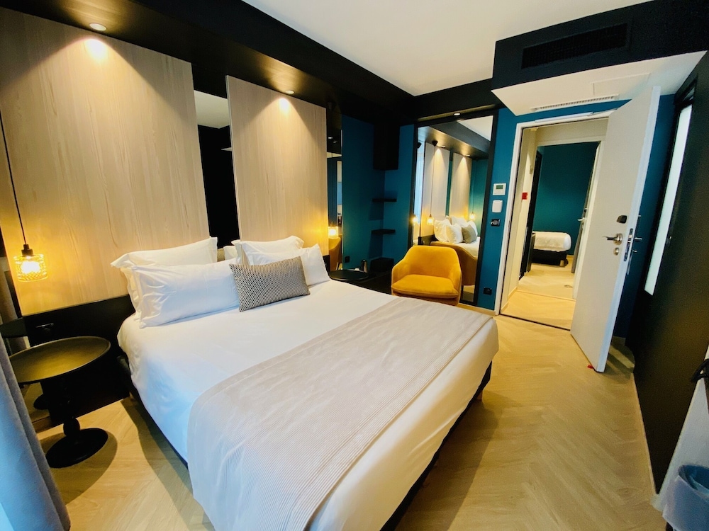 Grand Hotel Clichy 32/61