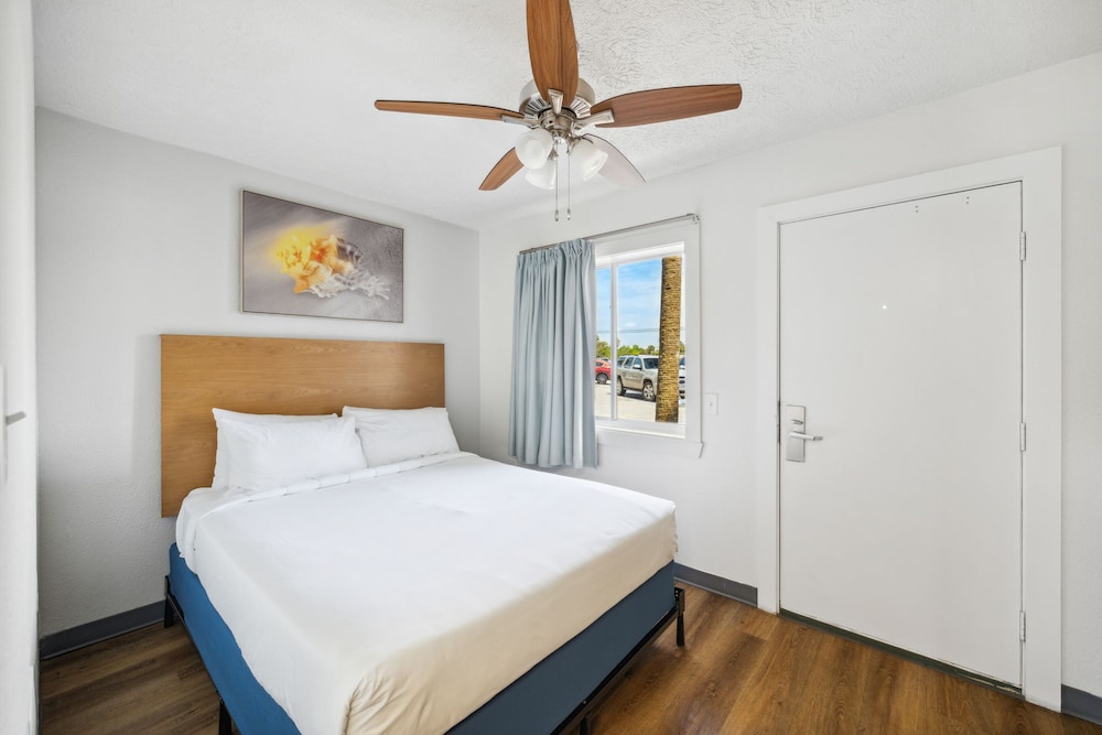 Sugar Sands Inn And Suites Panama City Beach 14/44