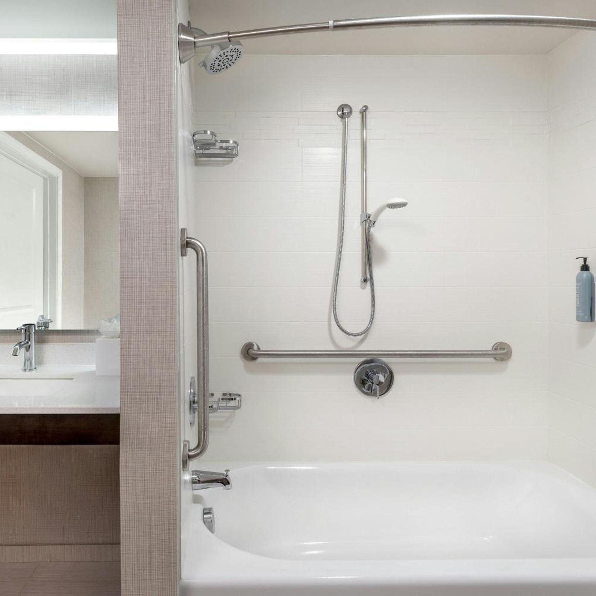 1 Bedroom, Suite, King Bed, Sofa, Bathtub, Accessible, Residence Inn Worcester 3/3