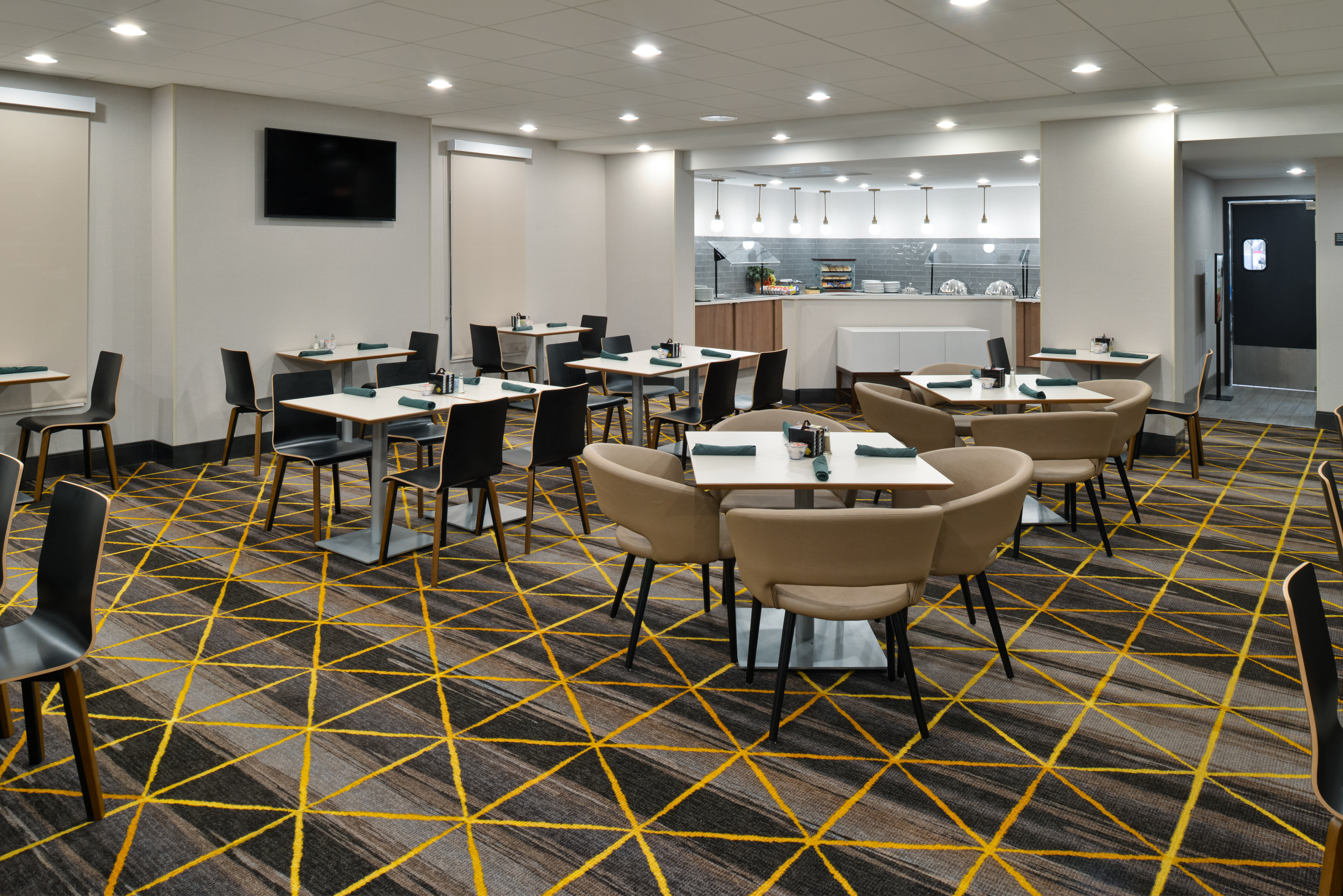 Holiday Inn Hotel And Suites Overland Park Convention Center 43/48