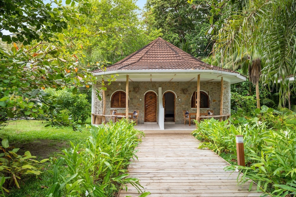 Bliss Praslin Seychelles 57/68