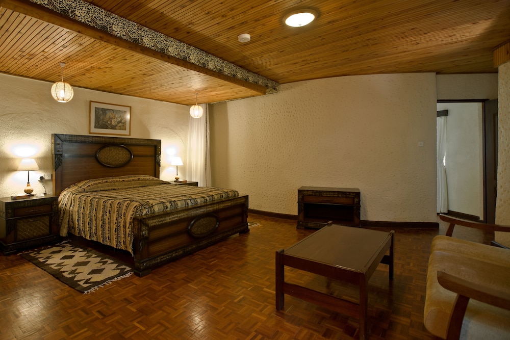 MARA SOPA LODGE 11/27