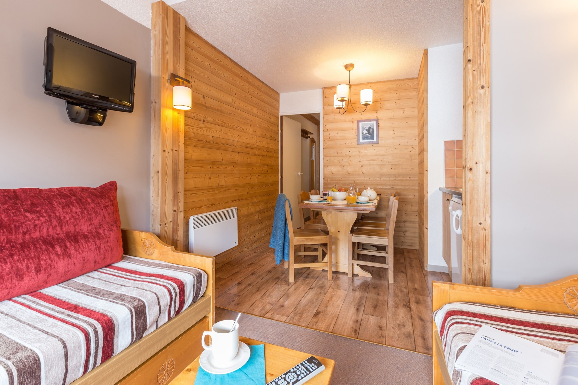 Renovated, Studio, Bunk Bed, 2 Sofa