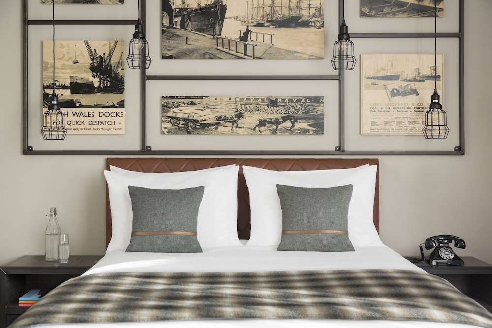 HOTEL INDIGO CARDIFF 10/63