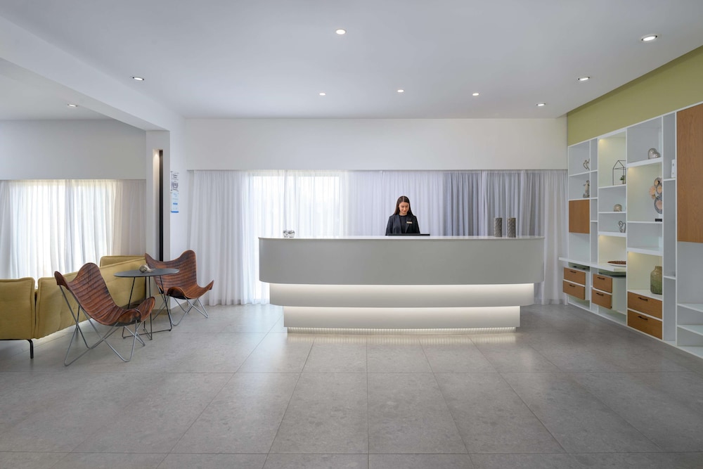 Lindos Breeze Beach Hotel 11/64