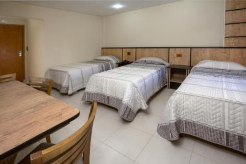 ROOM, TRIPLE