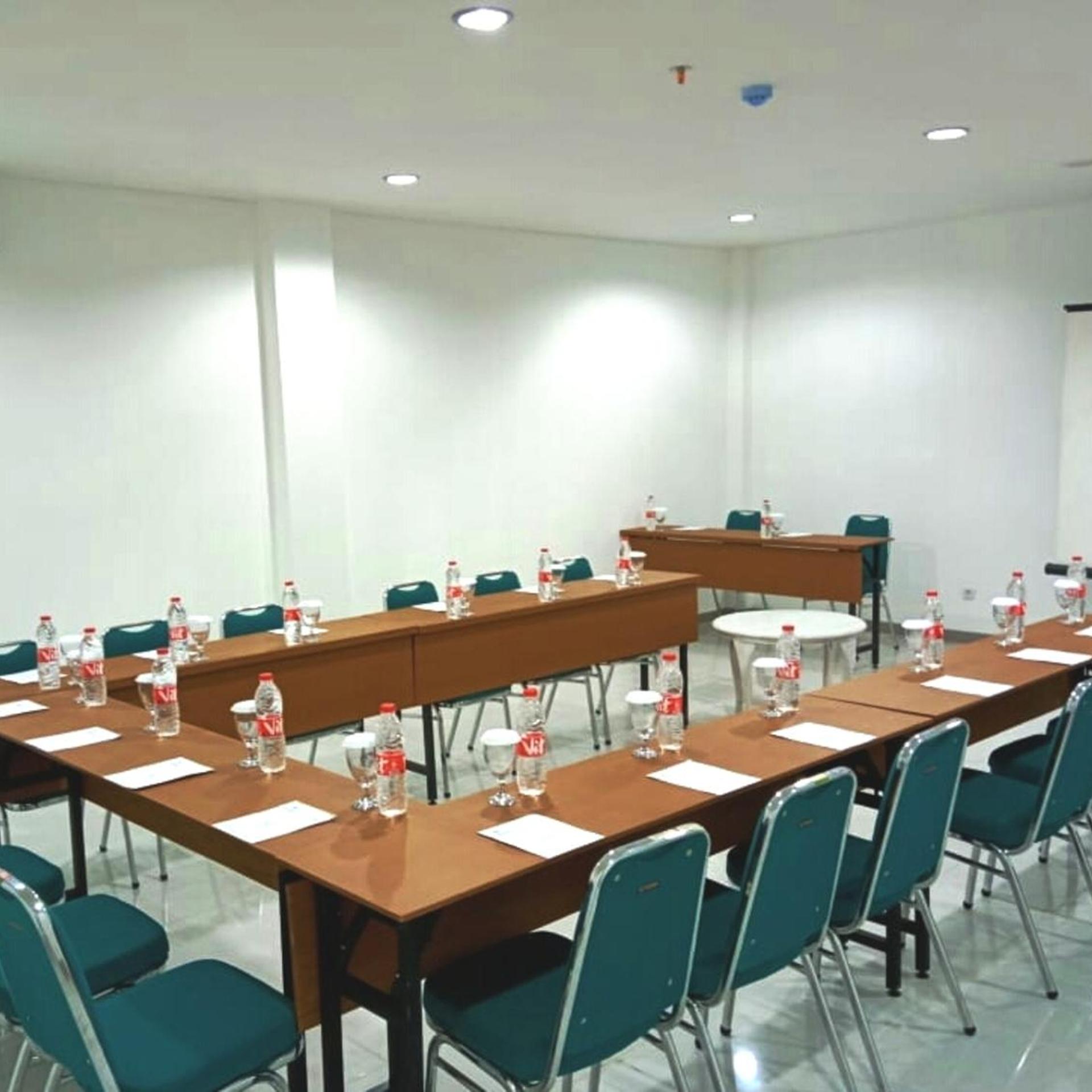 Hotel Nalendra Plaza 36/50