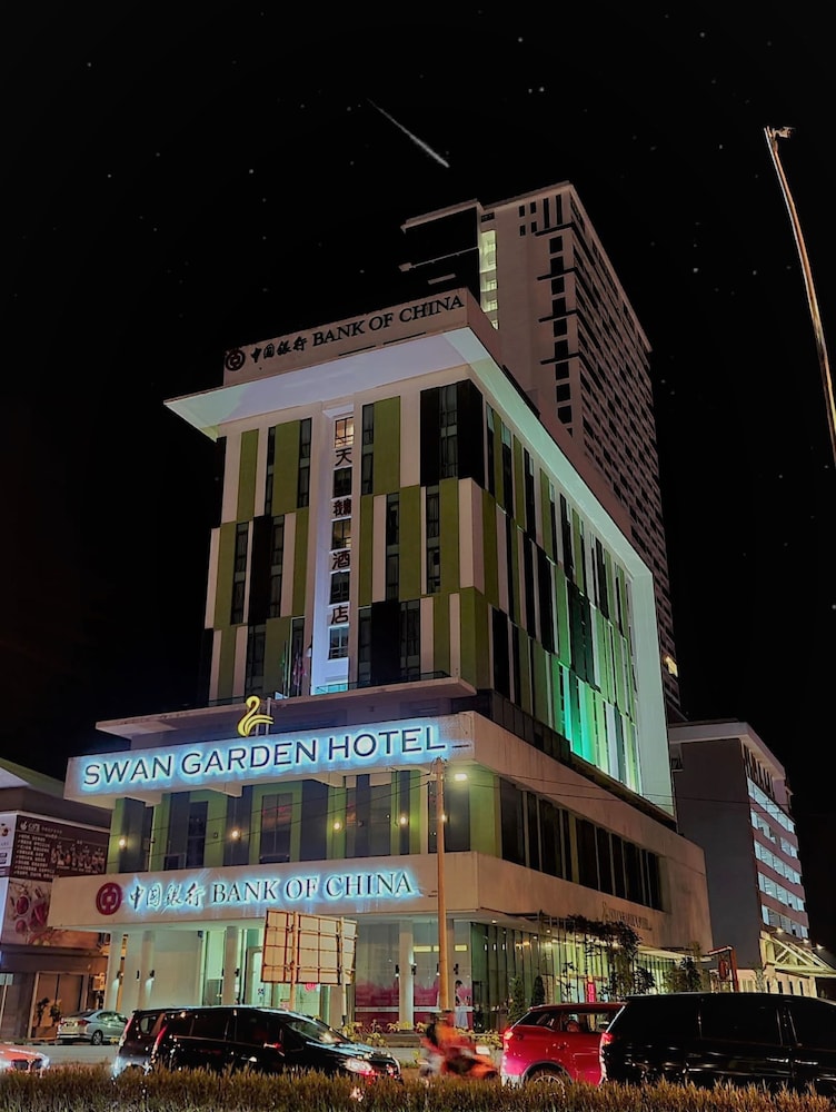 Swan Garden Hotel 4/50