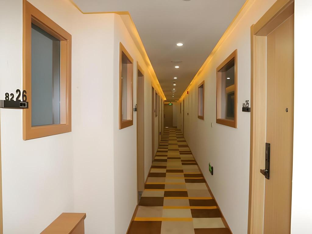Shell Lanzhou Zhongchuan Airport Hotel 11/11