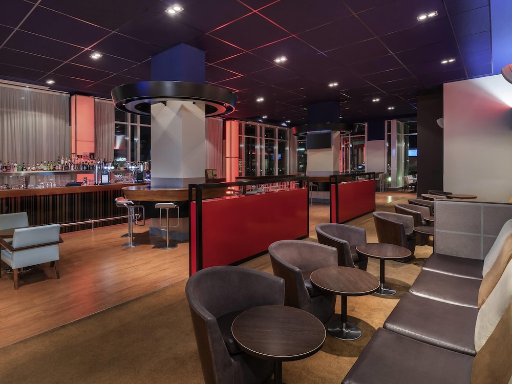 Novotel London Excel 46/60