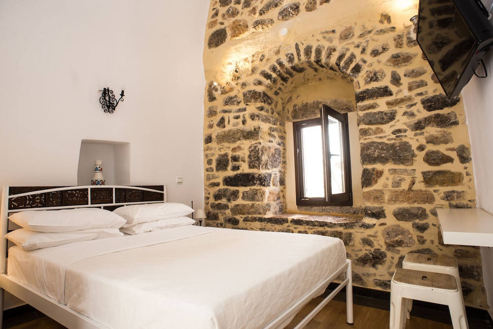 ECONOMY, DOUBLE BED