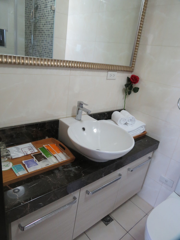 Grand Allevia Villa 44/46