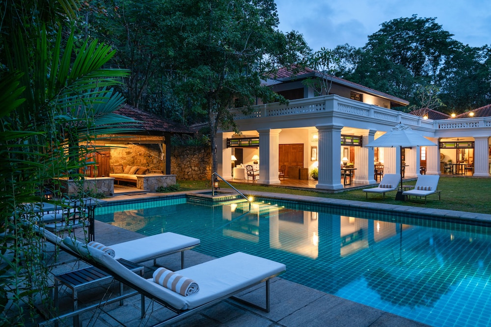 Taru Villas Kandy 40/50