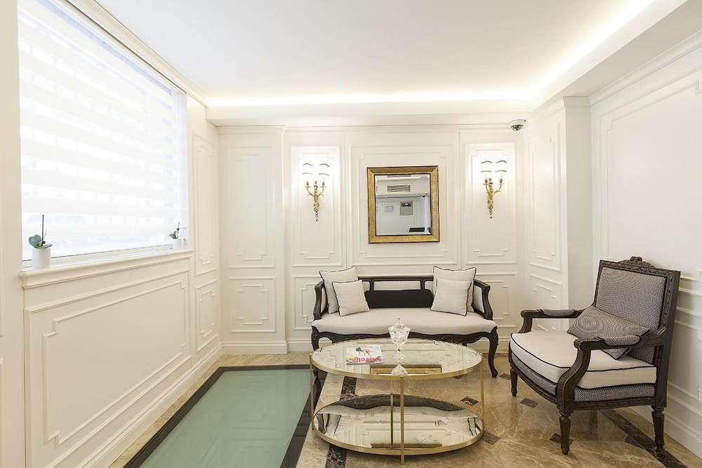 Galata Grace Hotel 37/56