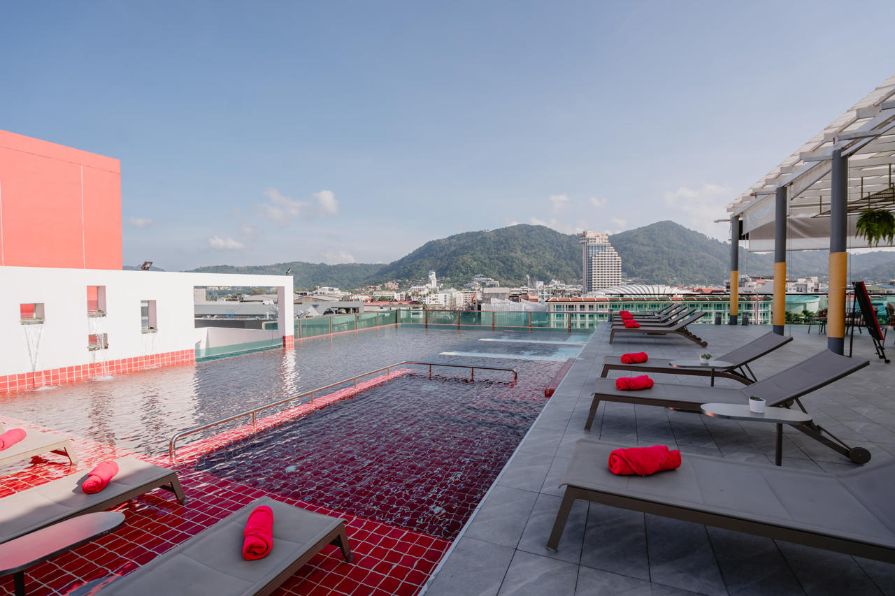 Sleep With Me Design Hotel at Patong 53/58