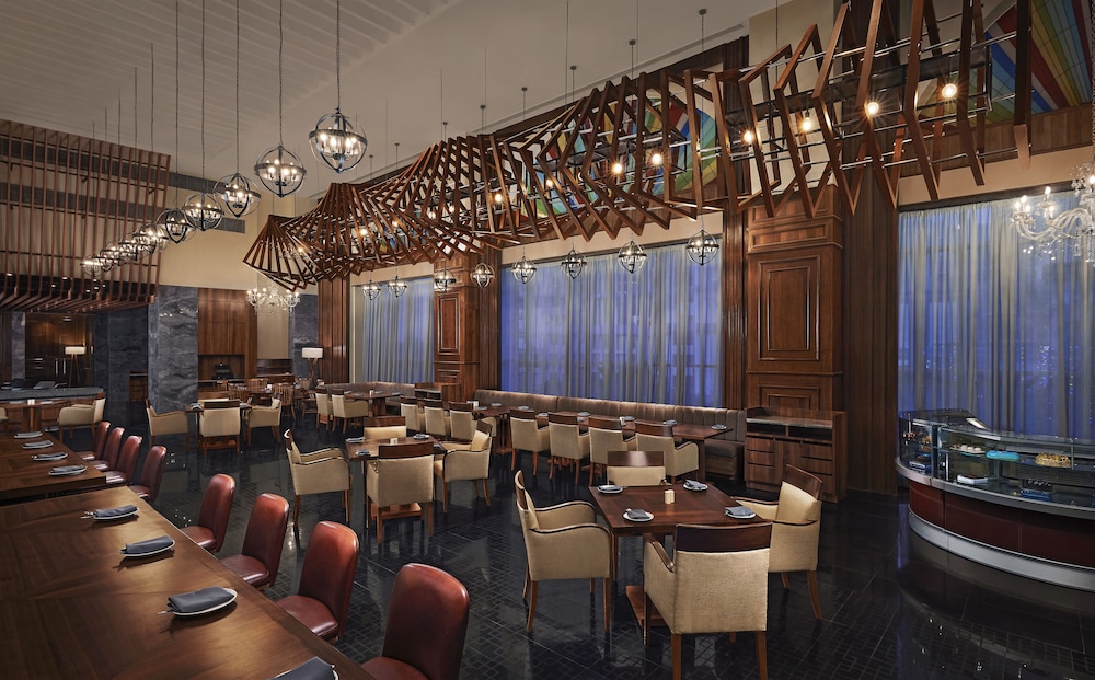Hyatt Centric Janakpuri New Delhi (ex. Piccadily Janakpuri) 57/64