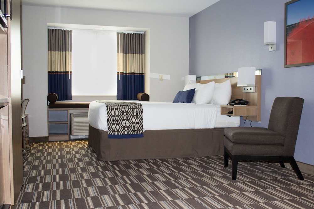 Microtel by Wyndham Penn Yan Finger Lakes Region 26/64