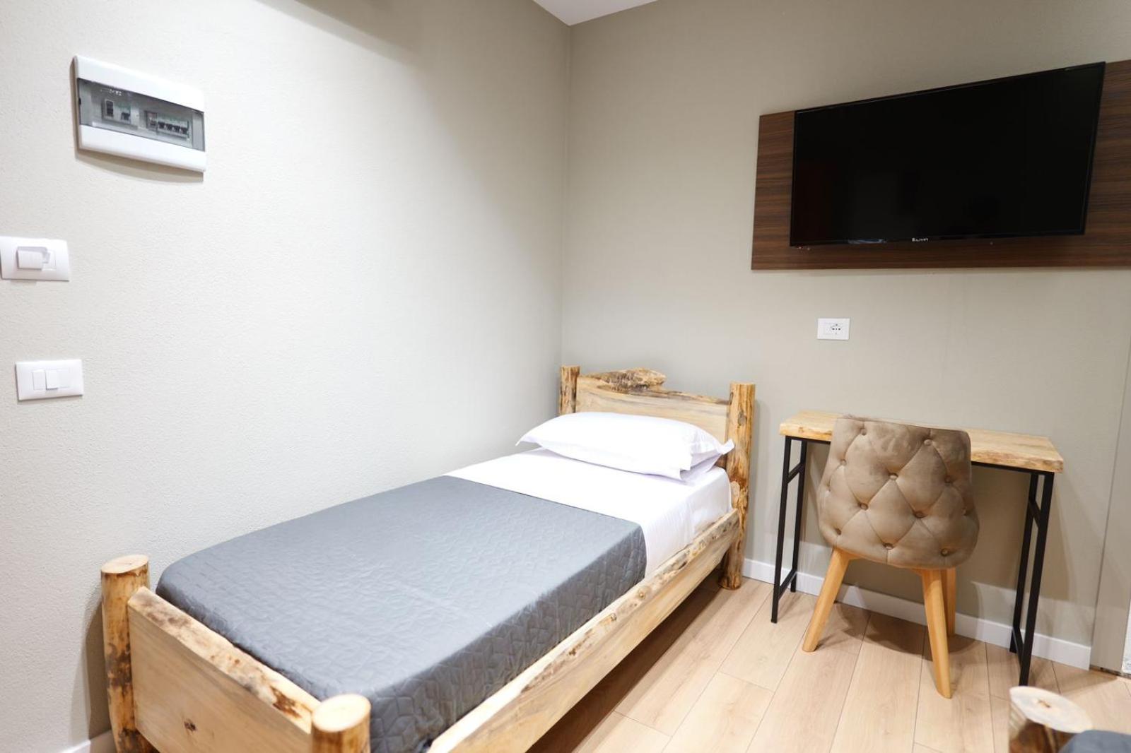 Ikona Hotel Shkoder 15/43