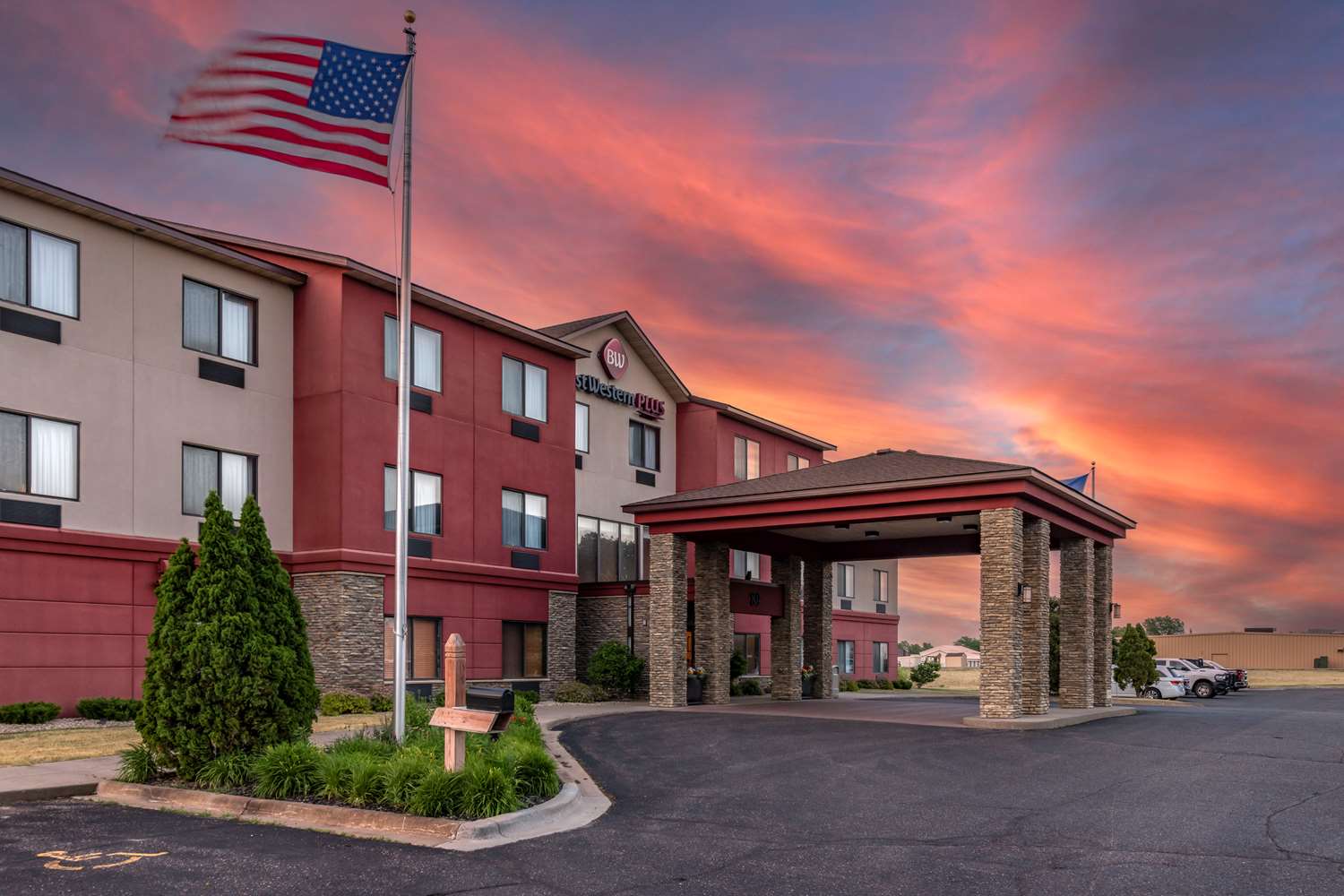 Best Western Plus Chelsea Hotel 5/37
