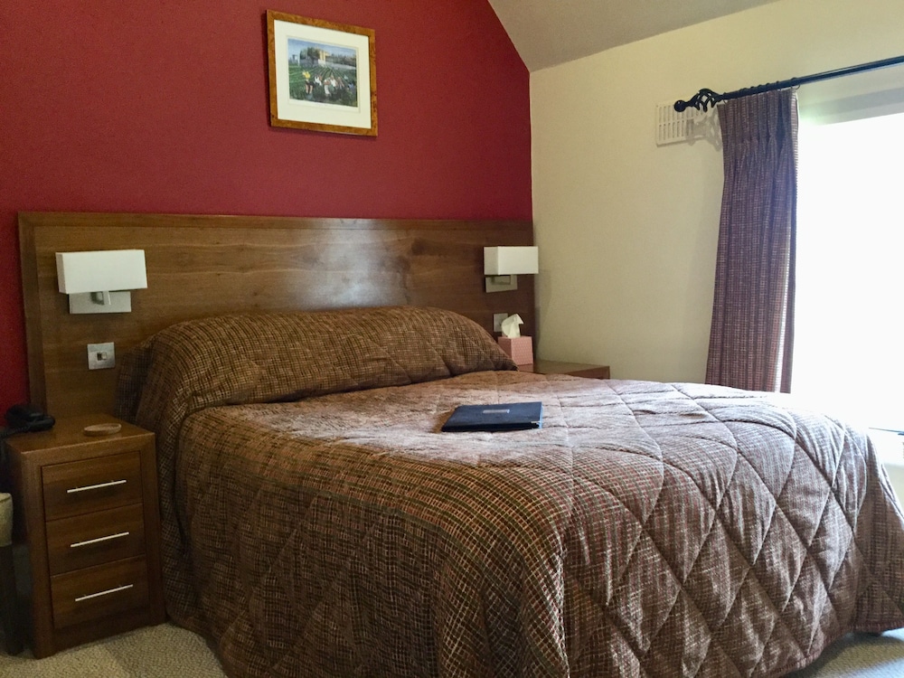 Castle Of Comfort Hotel & Restaurant 10/40