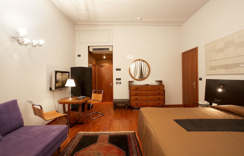 Art Hotel Boston 50/68