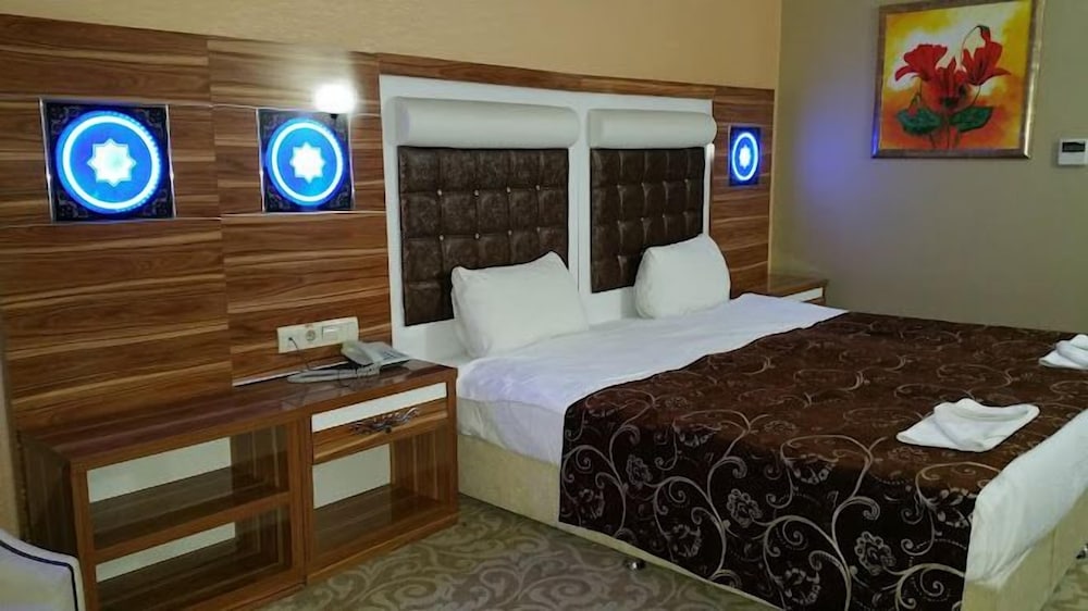 Demosan Otel Amp Spa 9/47