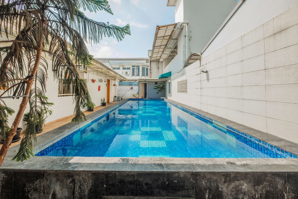 OYO 818 Micasa Residence 31/39