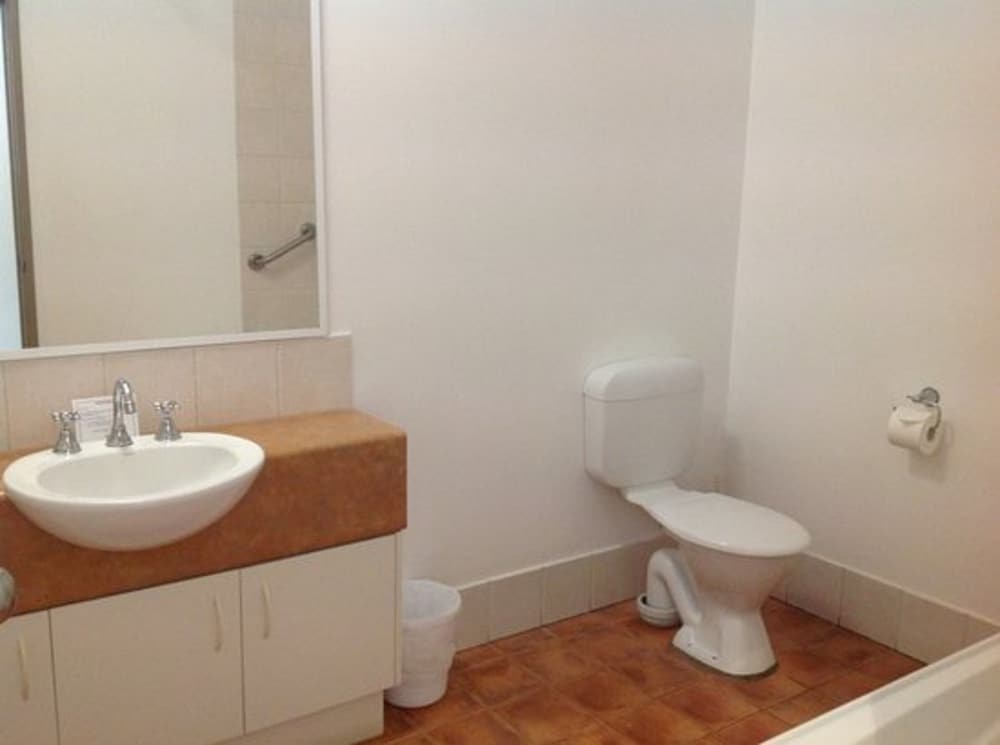 Mercure Bunbury Sanctuary Golf Resort 72/72