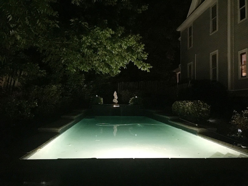 Fig Tree Manor 43/45
