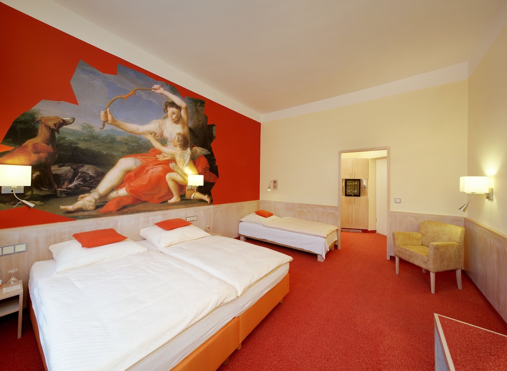 City Partner Hotel Adria 36/84