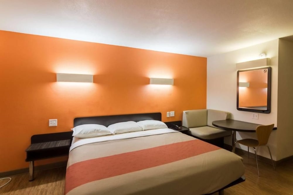 Motel6 Wichita Falls, TX - North 38/63