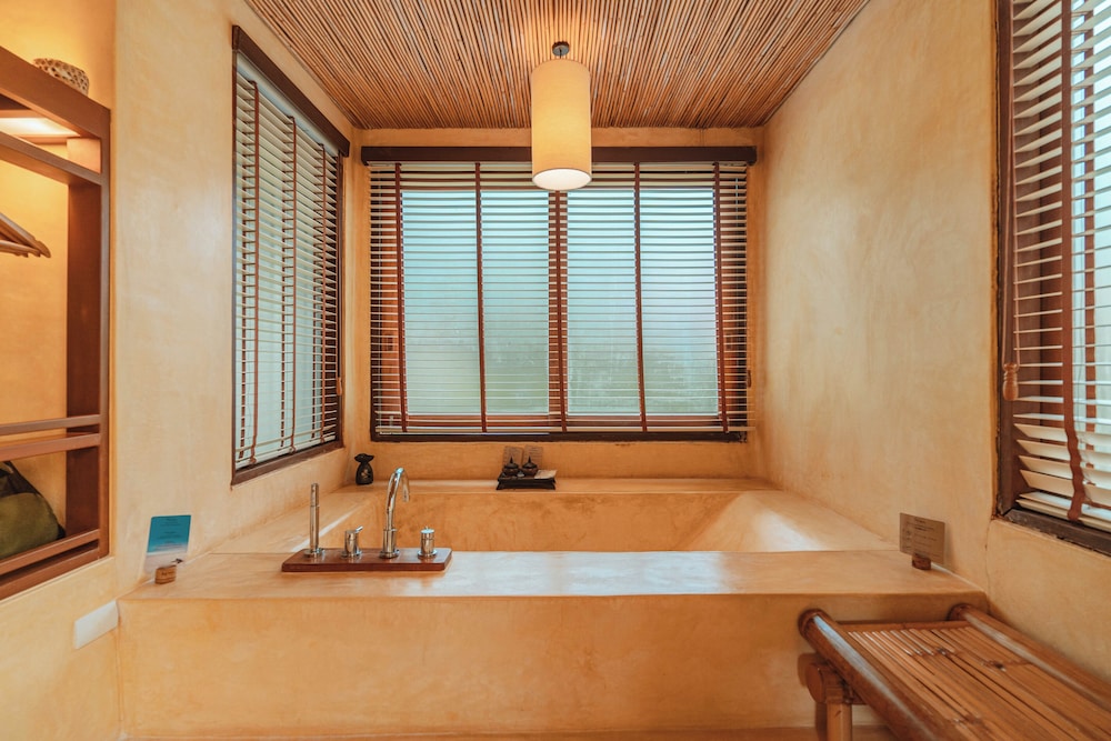 High Season Pool Villa Spa 29/56