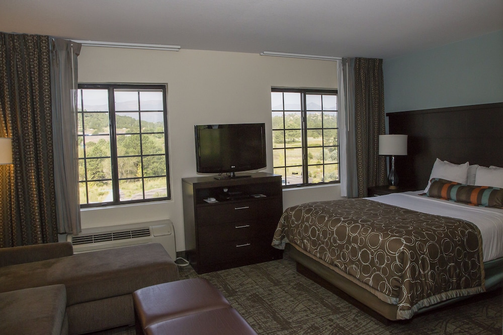 Staybridge Suites Co Springs Air Force Academy 16/60