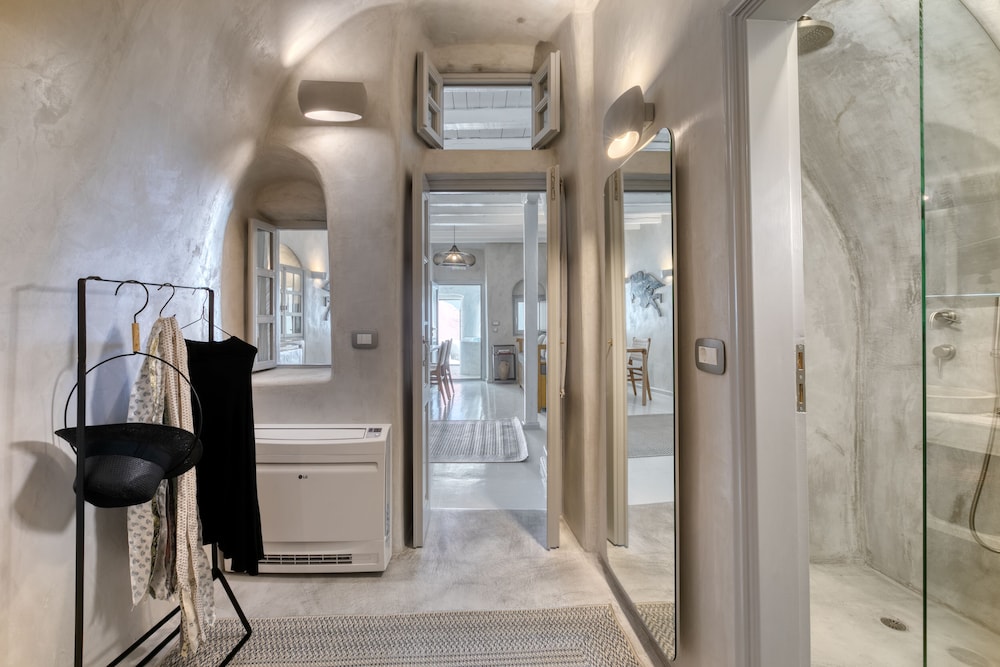 Marble Sun Villa By Caldera Houses 39/39
