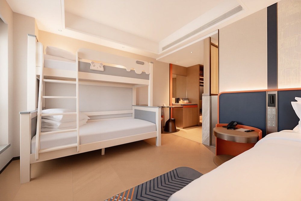 Standard, King Bed, Bunk Bed