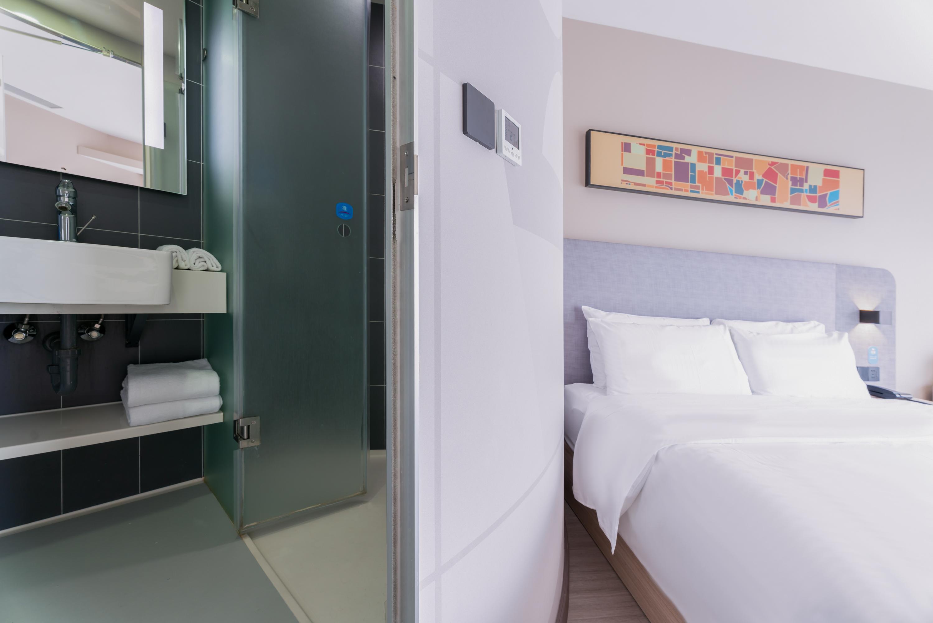 Hanting Hotel (Shanghai Lujiazui Dongfang Road) 29/44