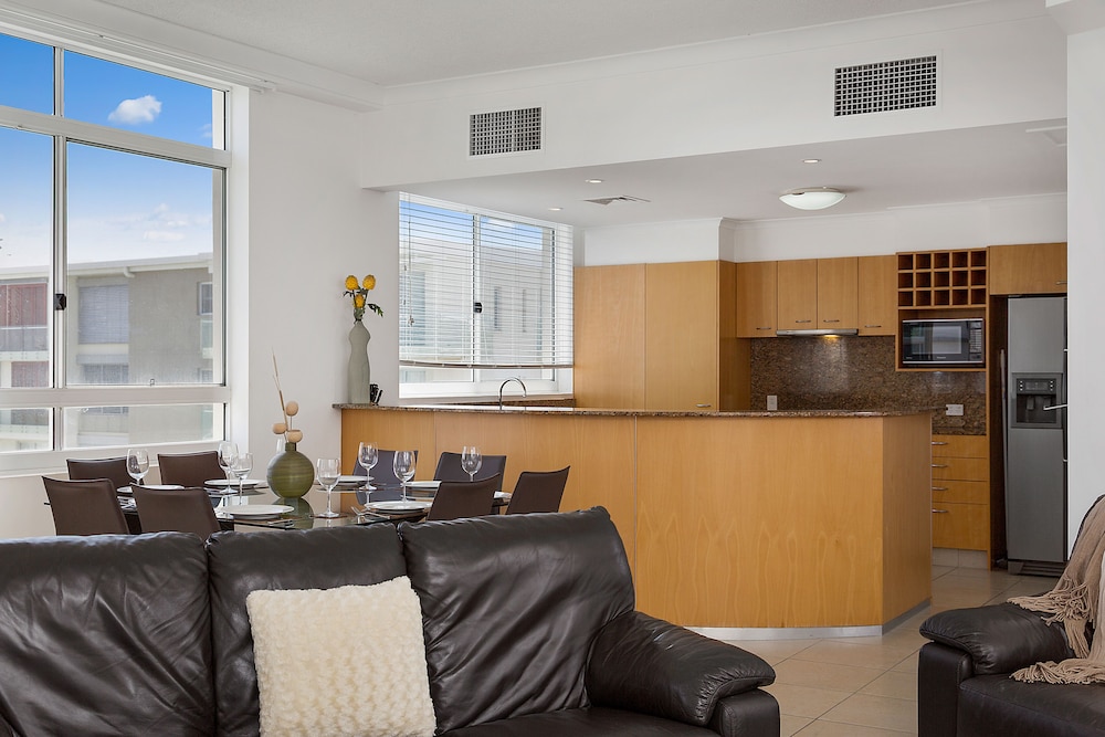 Kirra Beach Apartments 61/78